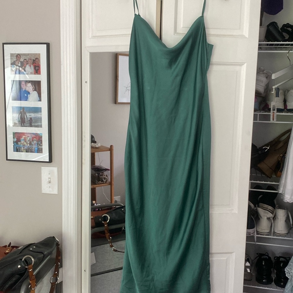 Green maxi dress